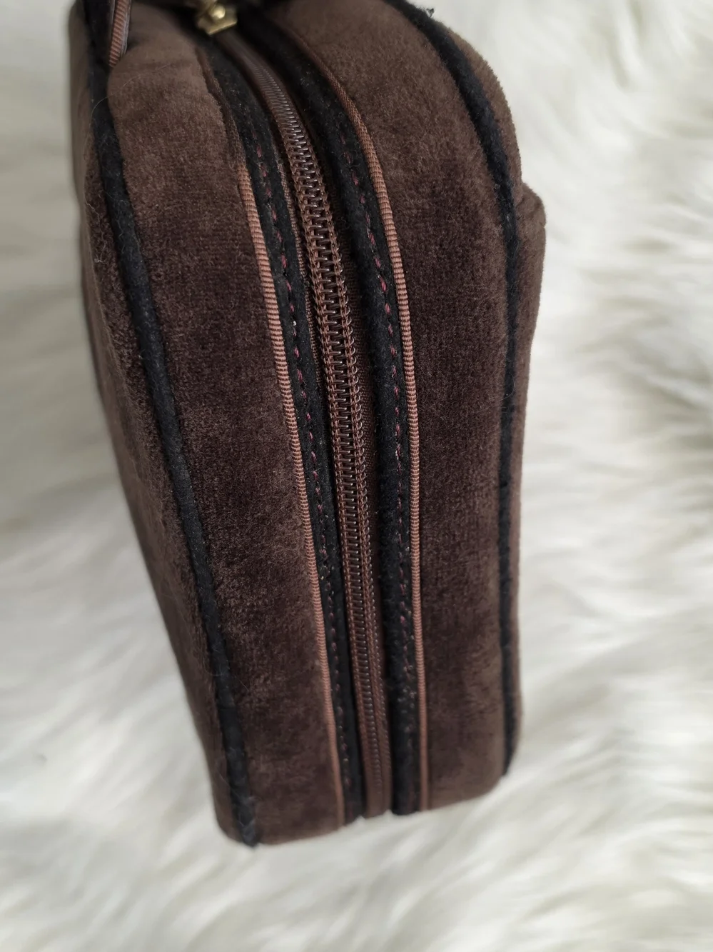 Rare vintage y2k Juicy Couture house of juicy / queen of juicy velour makeup bag